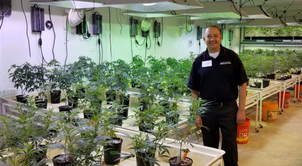 UFCW Local 152 Visits First Unionized Cannabis Dispensary in New Jersey